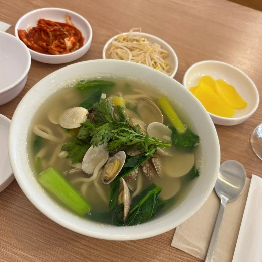 麵生堂　カルグクス