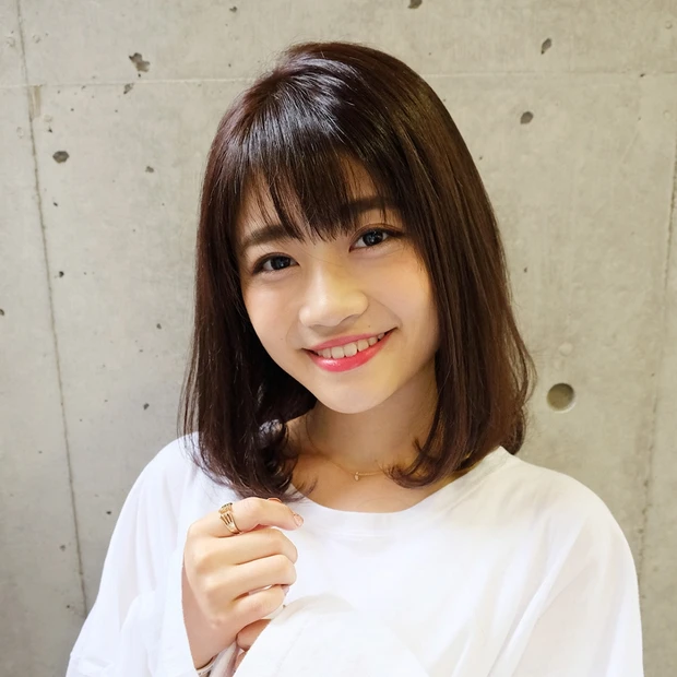 くるんと揺れるワンカールで好感度No.1。無敵の愛されミディアムボブ