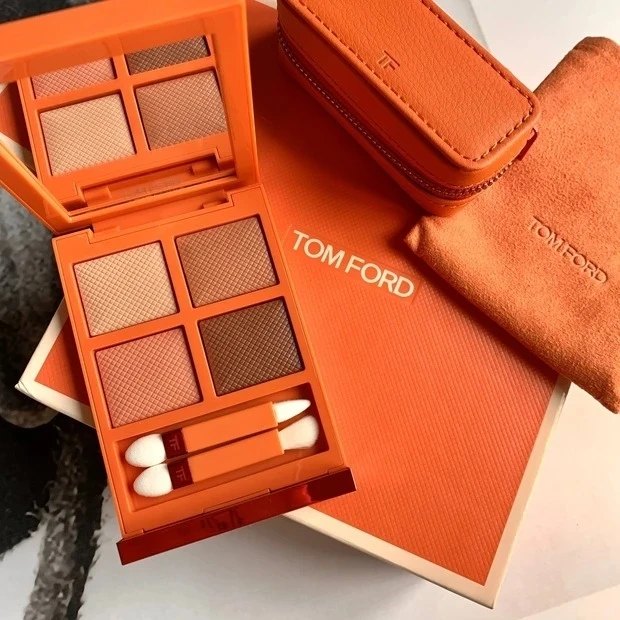 《TOM FORD》1月14日限定発売!ジューシーなオレンジパケが登場!