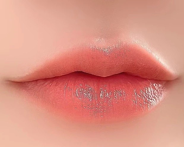 田中みな実風メイク 2022年MAQUIA4月号表紙 リップメイク