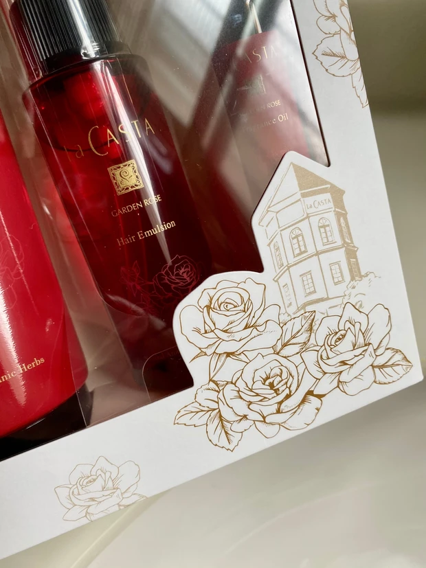 オンラインと直営店舗でしか販売されないコフレ。_1_2