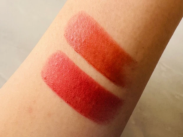 セザンヌ スフレアリップ0102 ARISA 塗り比べ