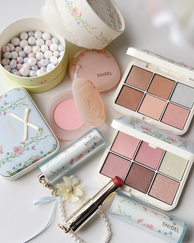 スナイデル ビューティ ブランドデビュー5周年 アニバーサリーコレクション