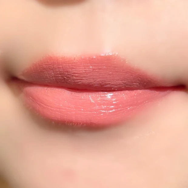 べスコス総なめの落ちないリップ「Dior　ルージュ ディオール オン ステージ　120 アイコニック ローズ シャイン」