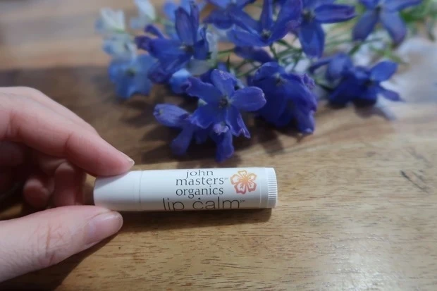 YUNOさんおすすめのリップバーム&リップクリーム_ジョンマスターオーガニック lip calm