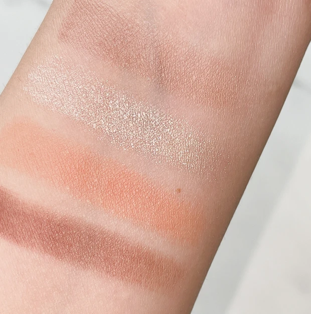 【貴族シャドウ登場】エルメスから待望の新作アイシャドウが登場！パッケージ･付属ブラシ、全てにおいて溢れる高級感_3_2