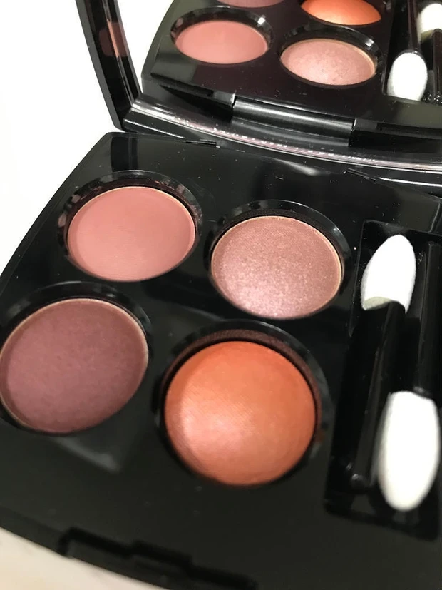 CHANEL（シャネル）レ キャトル オンブル特集！ 人気色の口コミ