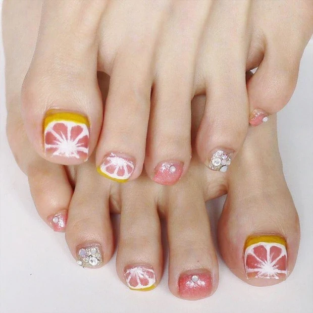 大胆アートが簡単＆可愛い。初夏のイチオシ！ フルーツネイル【ギ☆のセルフ…