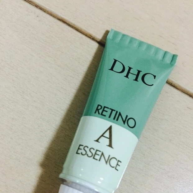 アラフォ肌が欲しがる成分をぎゅっと閉じ込めたDHCさん レチノール配合のハイスペックなエッセンス