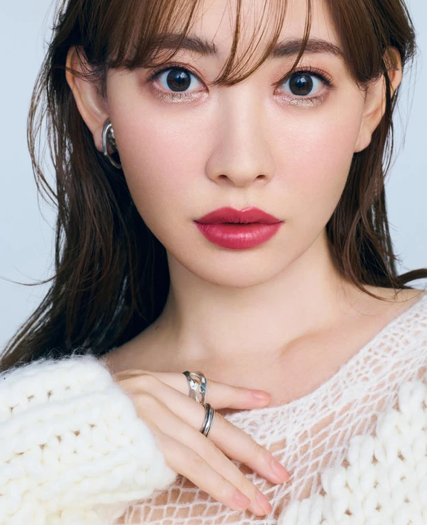 マキア人気記事ランキング9位 【小嶋陽菜さんの激推しリップ3選】秋新色から厳選!落ちにくい&盛れる名品はこちら