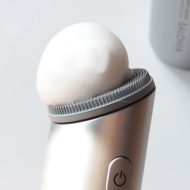 「エクストラクリーミーフォーム」の泡