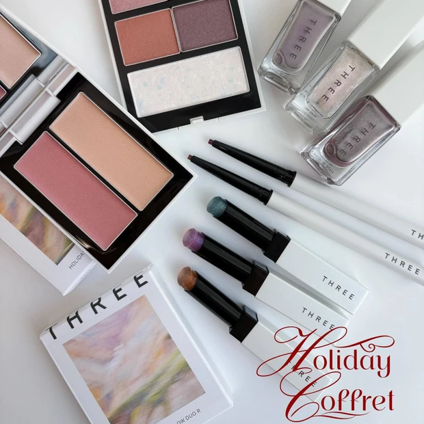 THREEのコフレ第一弾をスウォッチ！ 冬の夜にきらめく星とネオンに着目【クリスマスコフレ2025】