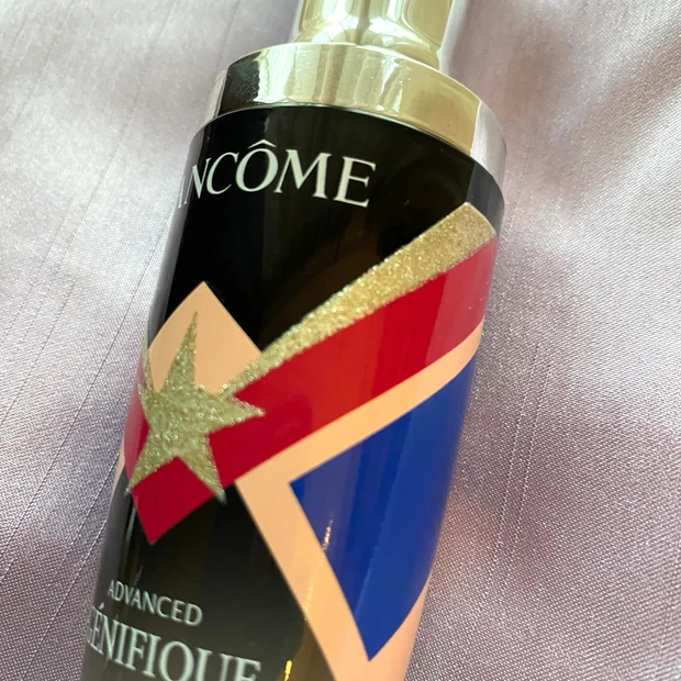 なるほど、肌とジャケットには共通点か..ランコムからパワージャケットをまとった限定デザインボトルが限定発売。ジェニフィックは本日から先行発売。_1_2