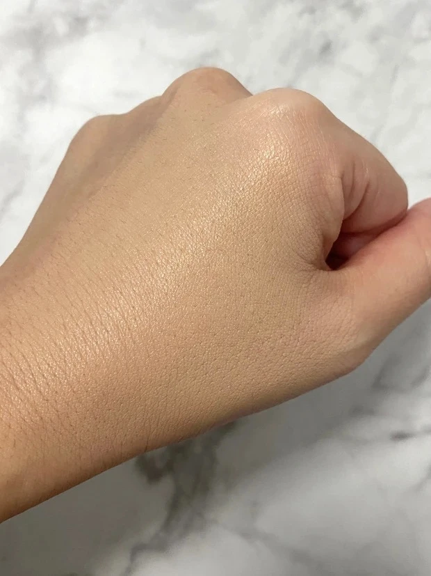 アンプリチュード ロングラスティング クリームファンデーション