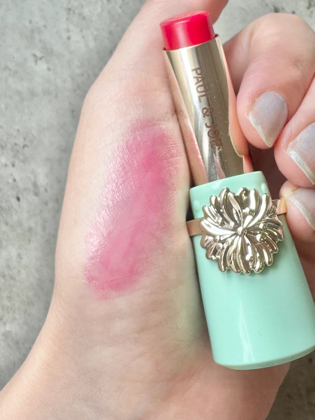 ポール&ジョー　リップ　口紅　赤リップ　新色