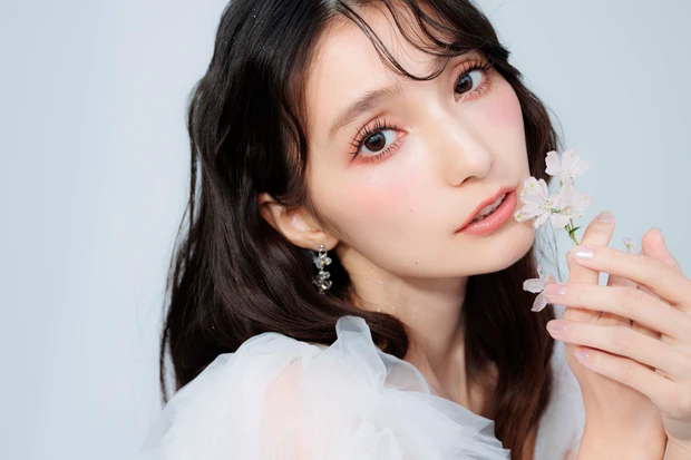 声優高野麻里佳オフショット①