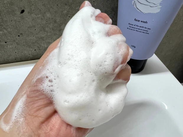 【DOROAS】クレイ洗顔で毛穴汚れを吸着し、古い角質も除去。ジェルクレンジング&クレイウォッシュは香りも魅力的！_3_2