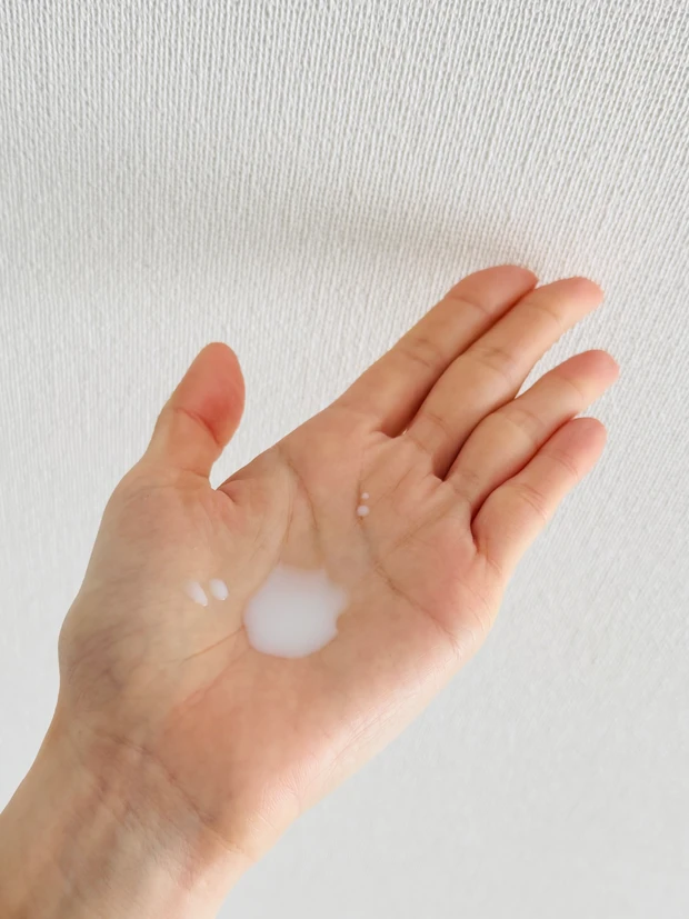 薬用雪肌精 ブライトニング エッセンス ローションのテクスチャー