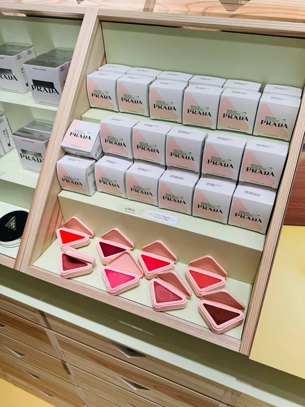 心ときめく空間★【プラダ ビューティ】話題のポップアップをレポ！_3