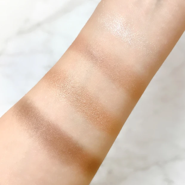 SUQQU シグニチャー カラー アイズ 15 凛覗のスウォッチ