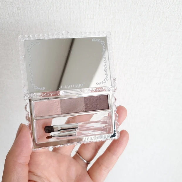 ジルスチュアート ブルームニュアンス ブロウパレット 02 greige bloom