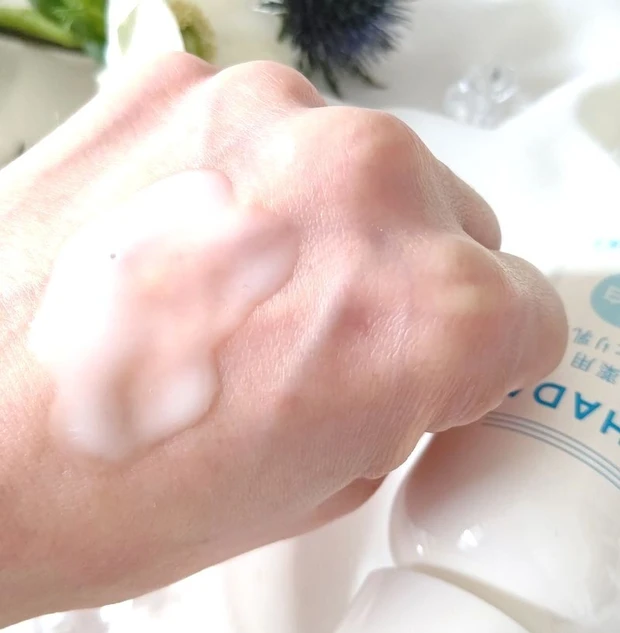 【人気のスキンケア】巷で人気の“イハダ”になんと!美白ラインが登場したって知ってました!?_3_2