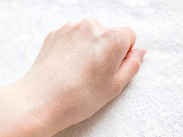 2020.9.1発売【アスタリフト】 あなたはパウダー派??リキッド派??潤い続くファンデーション。_5