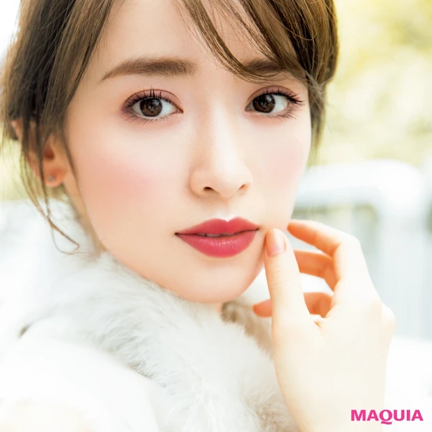 簡単なのに威力抜群！ この ”ひと手間”でトレンドメイクをこなれて見せる…