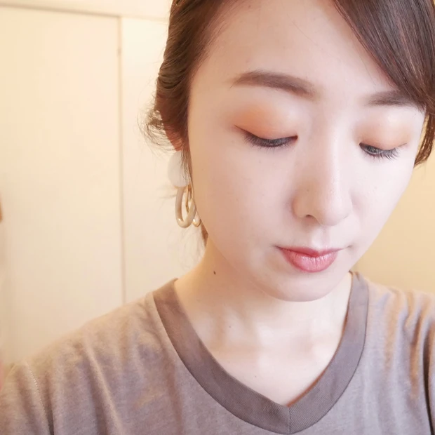 【春メイク】安達祐実さんに学ぶ*オレンジのワンカラーアイメイク_4