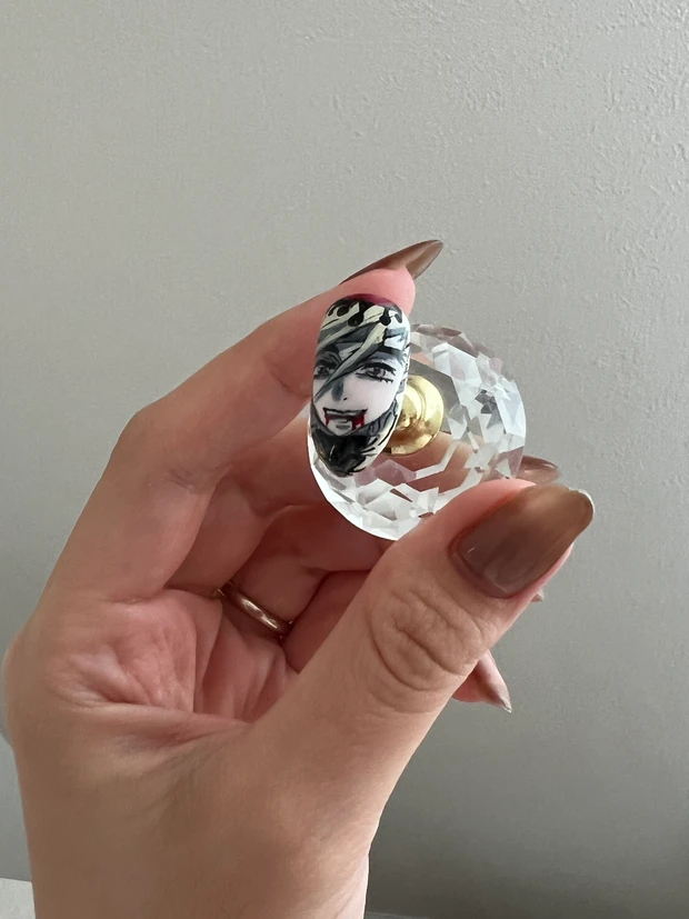 童磨　痛ネイル