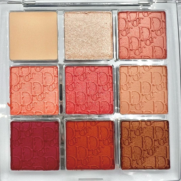 【Dior】ディオールバックステージアイパレットのコーラルは秋にも大活躍!【MAQUIAインフルエンサーのオッス!推しコス】_3