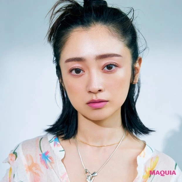 【安達祐実さんのプチプラメイク④】 青みピンクのワントーンメイク