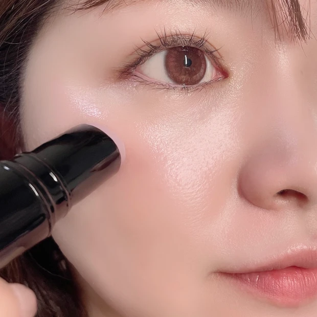 CHANEL(シャネル) ボーム エサンシエル リラ ハイライト