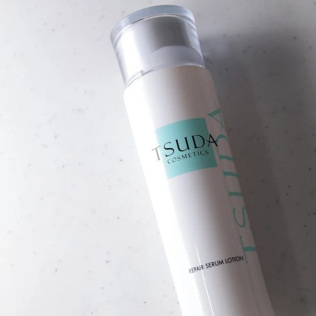 津田コスメ　リペアセラムローション