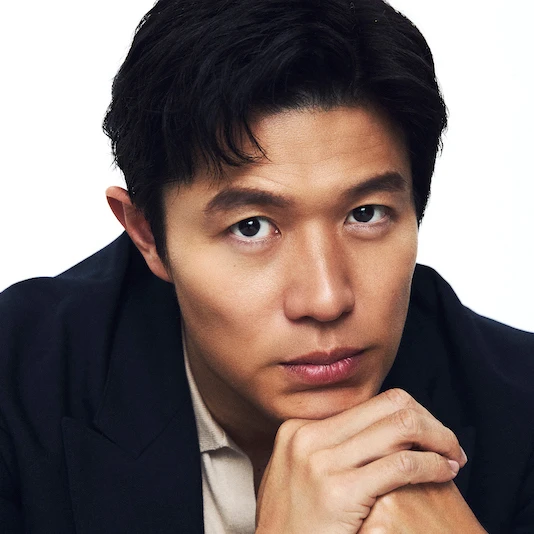 鈴木亮平