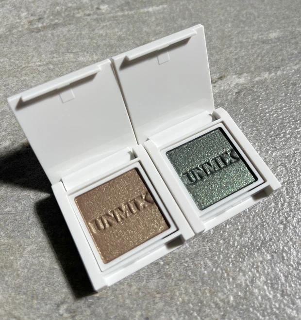 UNMIX　アンミックス　アイリッドニュアンス　新色　15 カーキ　16 グリーンベルベット スウォッチ　口コミ　アイシャドウ