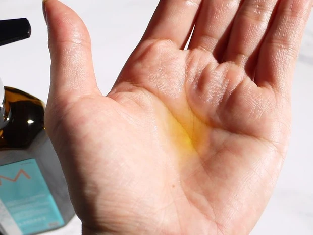 猛暑の湿気もこわくない【モロッカンオイル】で自分史上最高「艶」美ストレート！_3