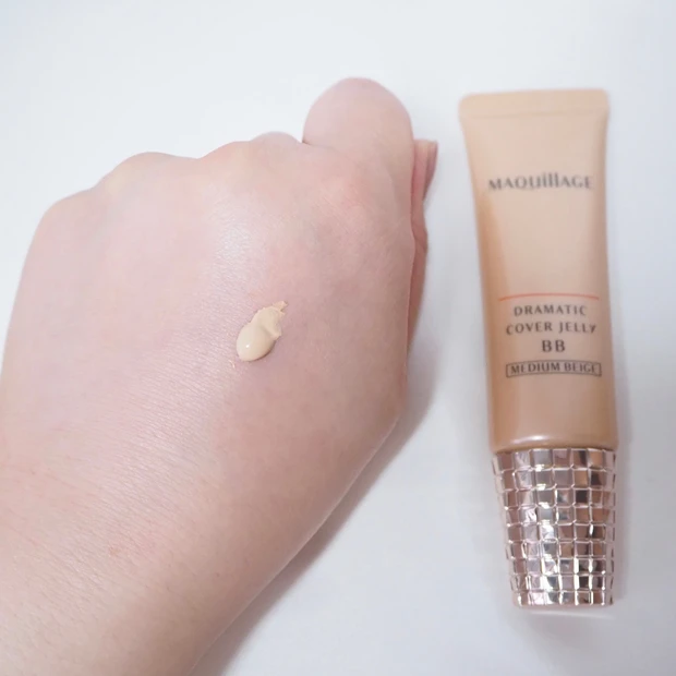 MAQuillAGE(マキアージュ) ドラマティック カバージェリー BB ミディアムベージュ テクスチャー