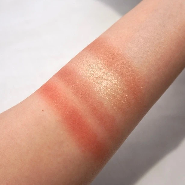  CHANEL レ キャトル ルージュ ユー エ ジュ 958 キャラクテール　スウォッチ