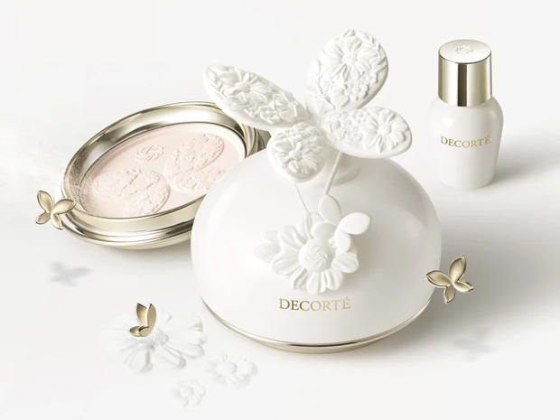 今年は蝶の置き型ケースつき！ コスメデコルテ最高品質のフェイスパウダーを堪能できる15作目のマルセル ワンダース コレクション【クリスマスコフレ2025】