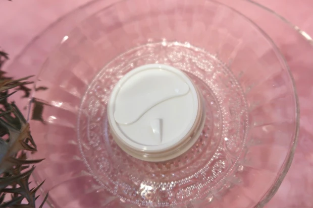 【アロマの香りを嗅ぎながら至福の保湿スキンケア】ETVOS ヴァイタルスペリアライン_6_3