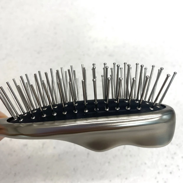 ヘアブラシ拡大