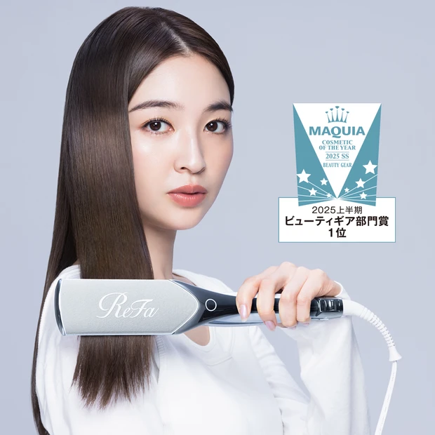 ツヤめくストレートヘアで感動の美髪へ