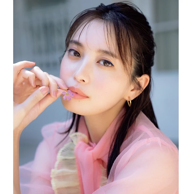 メイクで開運！ 2021年後半はつるんとしたツヤ肌が幸運を呼び込むカギ