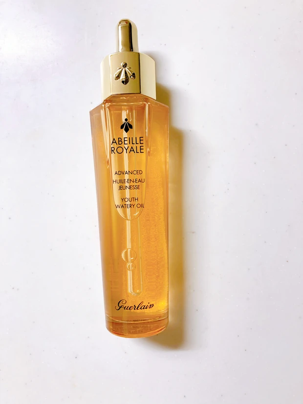 GUERLAIN 『アドバンスト ウォータリー オイル』のキットをご紹介_2