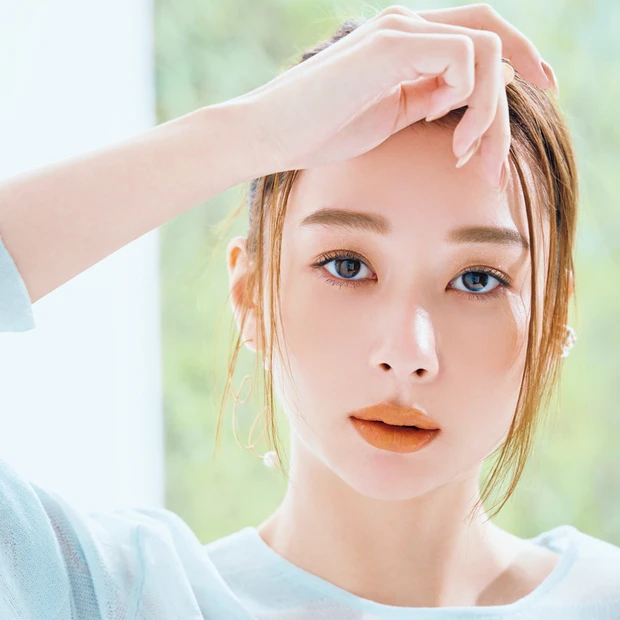 今、トライしたいのはカーキ眉！ 眉メイクの垢抜けテクを提案