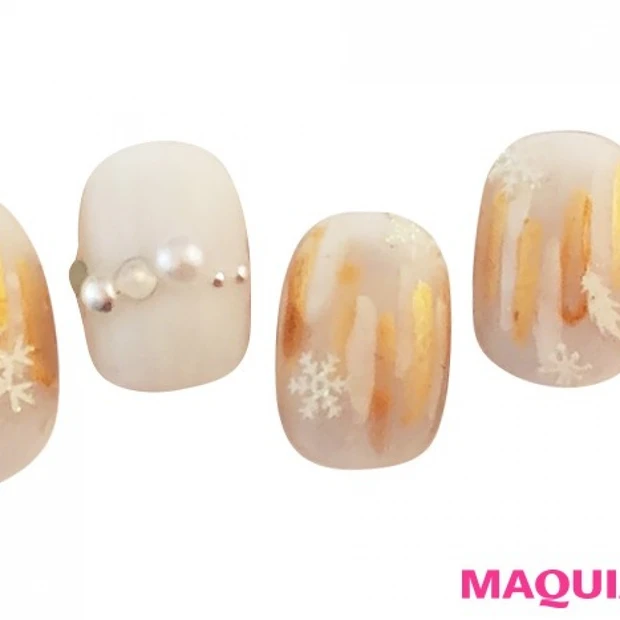 「スノーホワイトネイル」で指先にピュアな白銀の世界♡