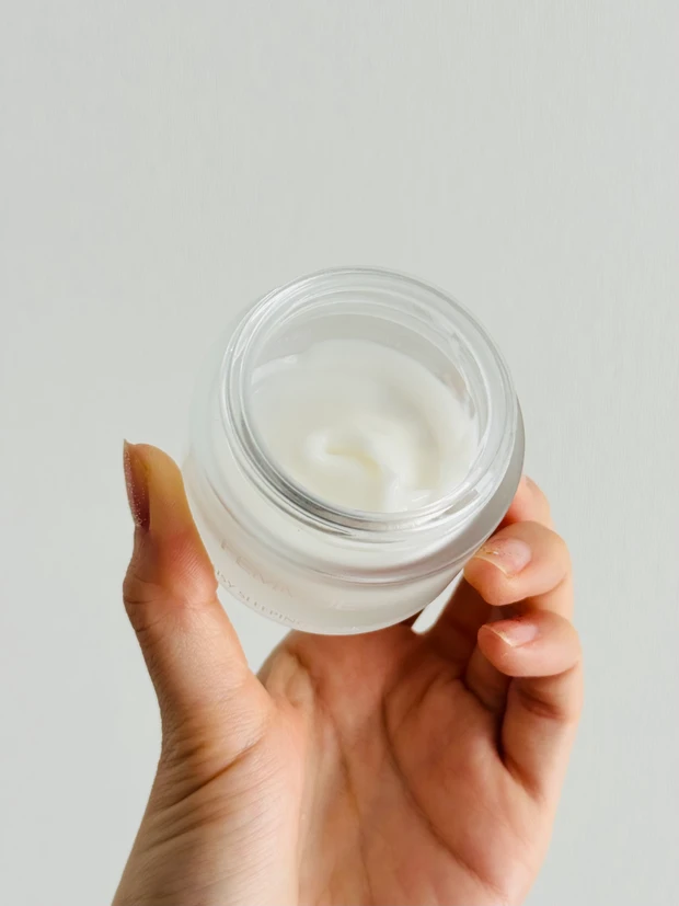 ファミュのデイジーウォータースリーピングマスク