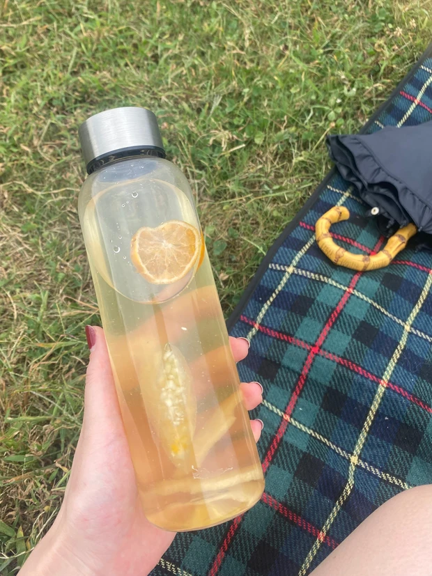 インナーウォーターパック　オリーブヤング　デトックスウォーター