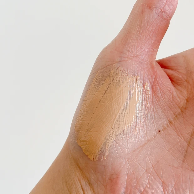 ルナソル クラリティフロウリクイド テクスチャー